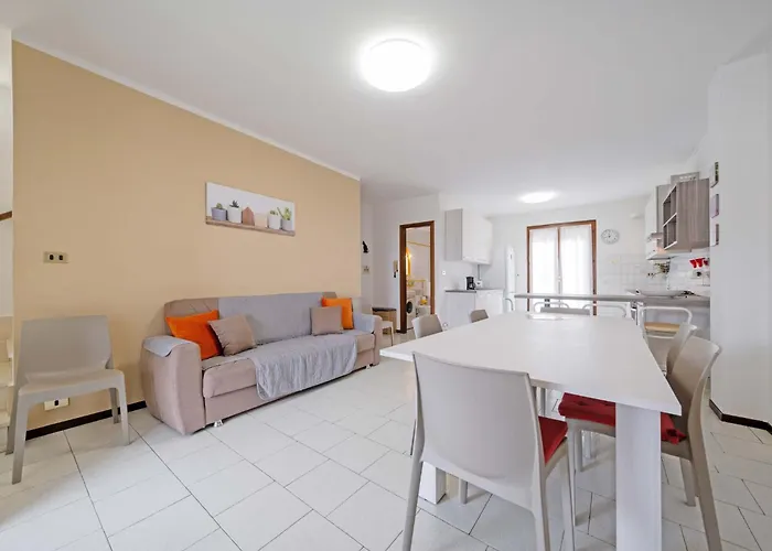 Casa Ruby - Geraeumige Mit Pool By Interhome Марленго