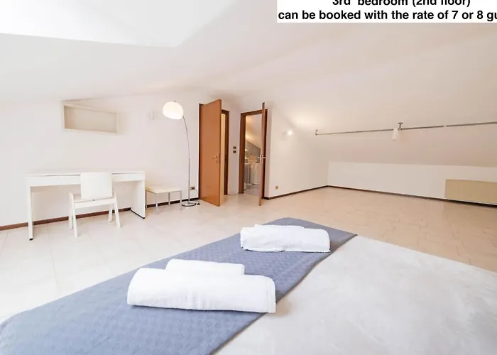 Appartement Casa Ruby - Geraeumige Mit Pool By Interhome