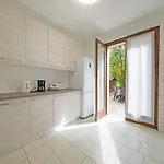 Casa Ruby - Geraeumige Mit Pool By Interhome *