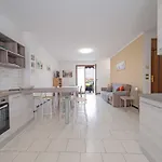 Casa Ruby - Geraeumige Mit Pool By Interhome Apartman Marlengo