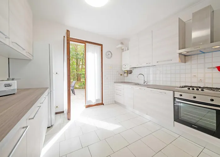 Apartment Casa Ruby - Geraeumige Mit Pool By Interhome Marling