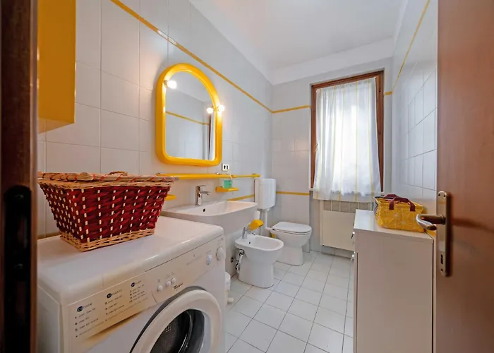 Casa Ruby - Geraeumige Mit Pool By Interhome *