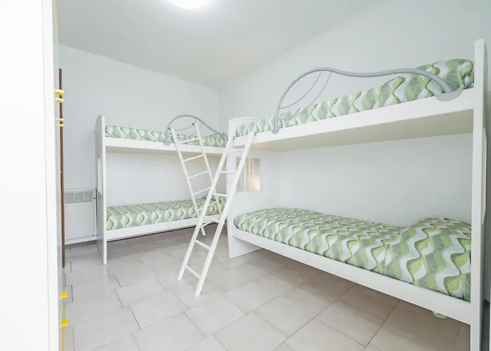 Casa Ruby - Geraeumige Mit Pool By Interhome Apartman